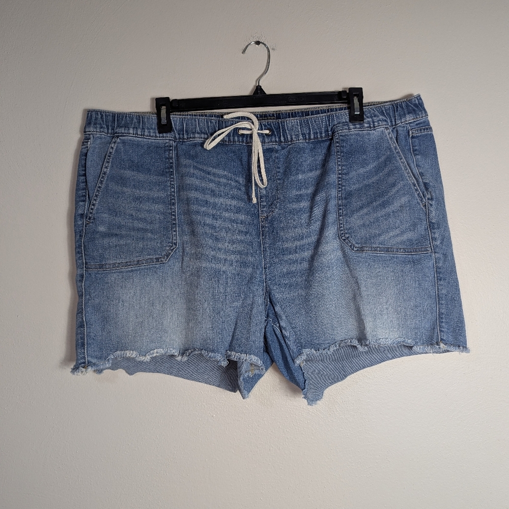 4X Torrid Drawstring Waist Pull On Denim Shorts